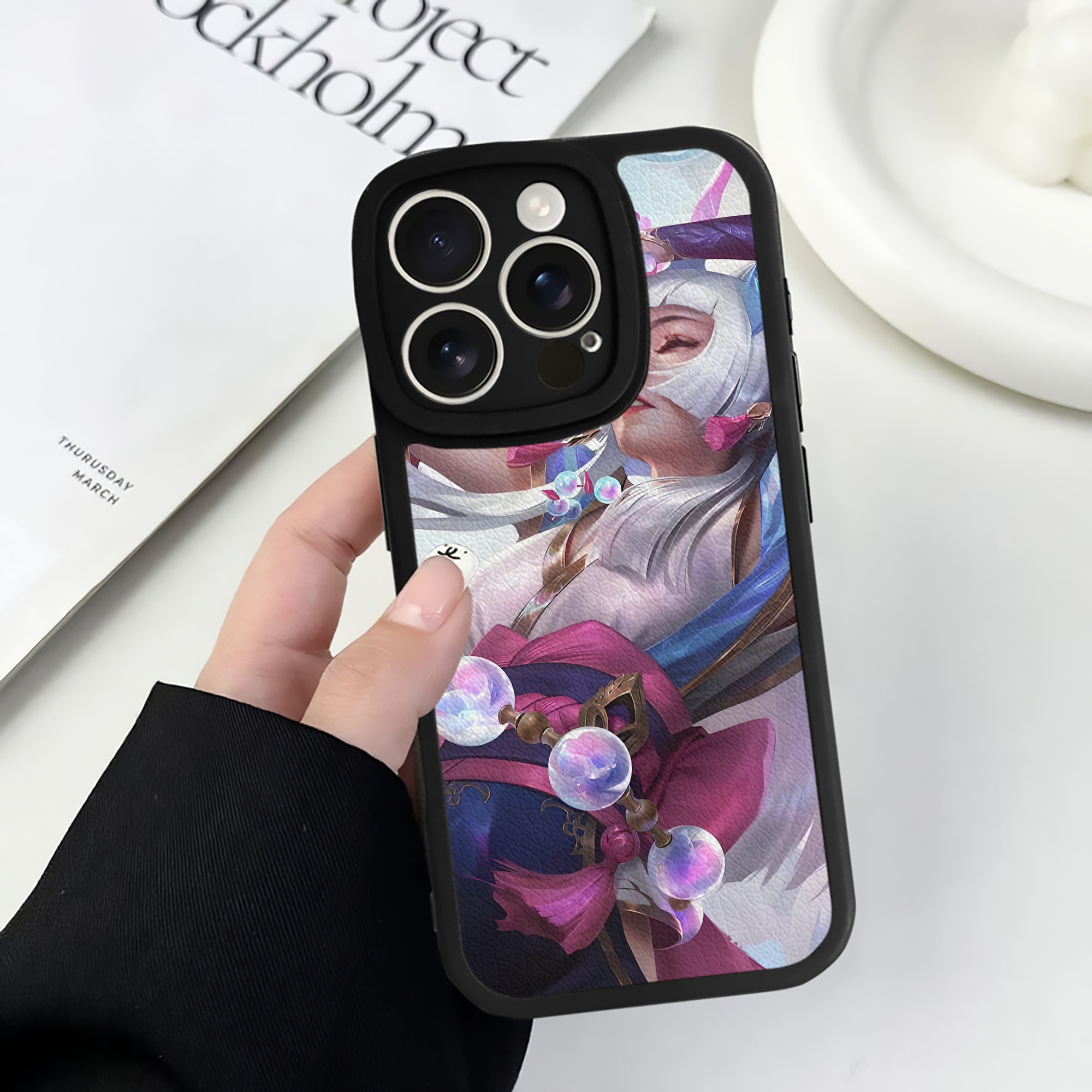 リーグ・オブ・レジェンド League of Legends LOL 【iPhone 16シリーズ対応】シリコンスマホケース（レザー調） 材質：シリコン